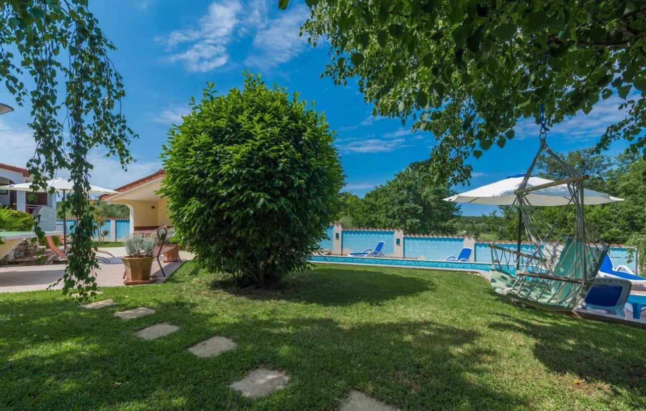 Villa Anita With Common Pool Vrvari Exterior foto
