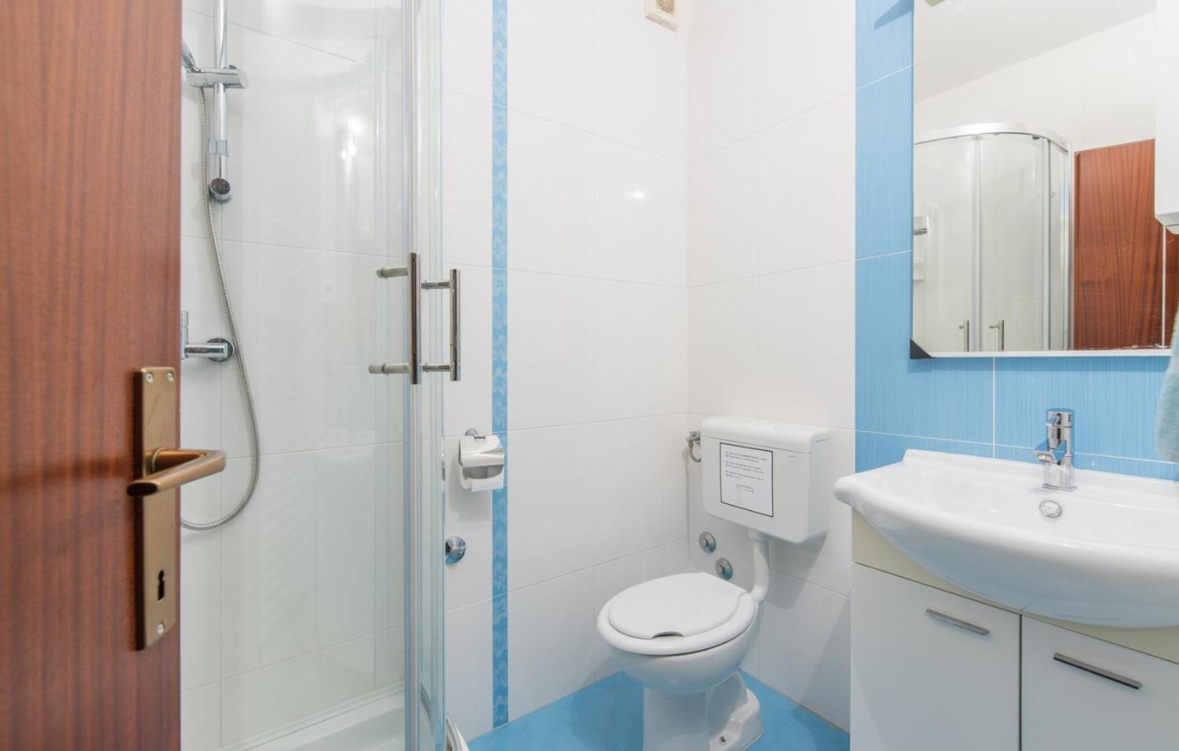 Villa Anita With Common Pool Vrvari Habitación foto